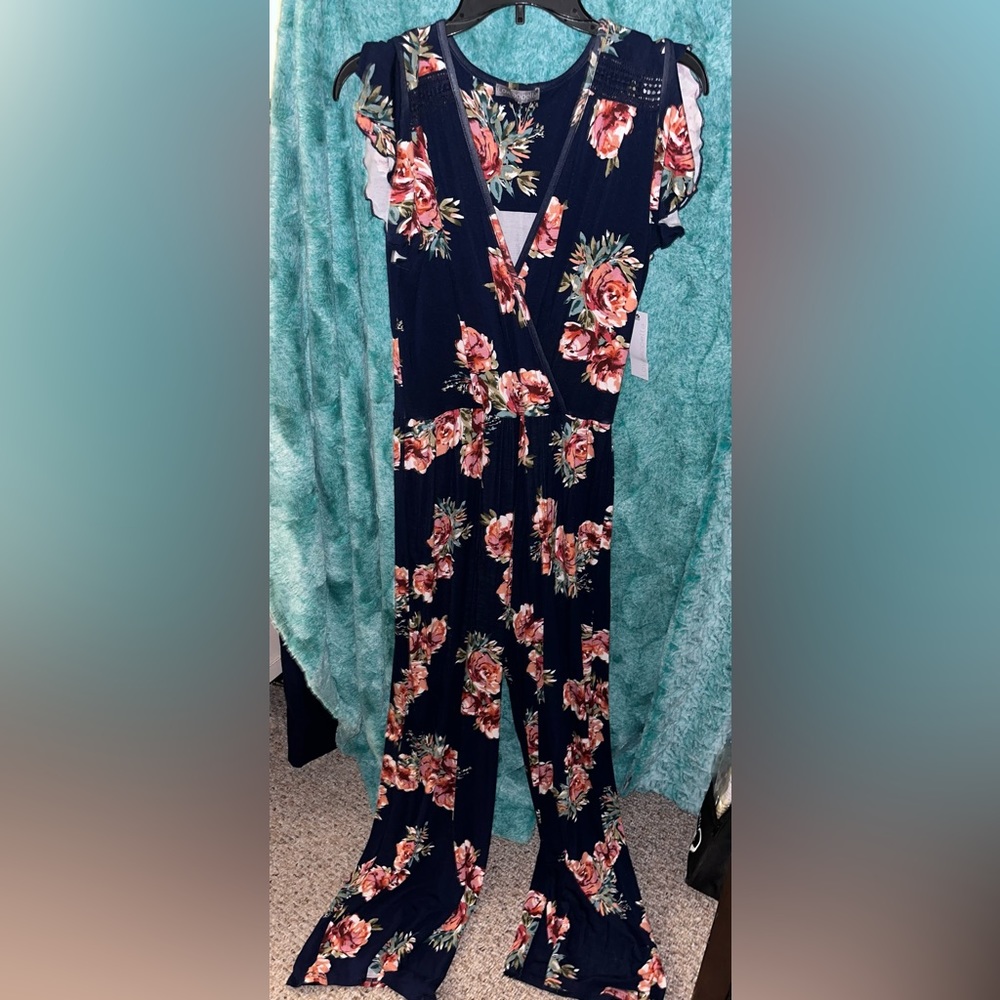 Loveapplle. Cute jumpsuit. Great Fall colors NWT never worn.
